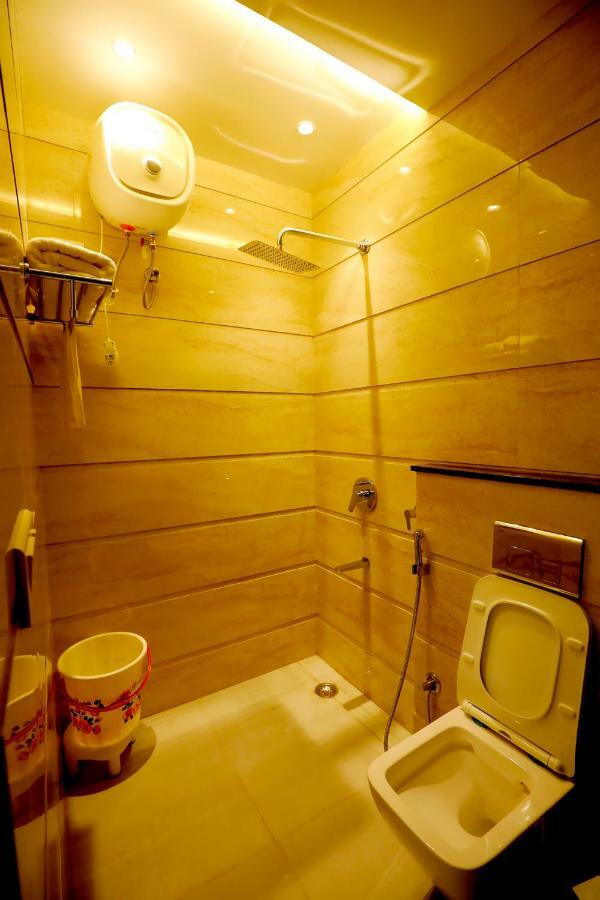 Bed and Breakfast Taj Sojourn Агра Экстерьер фото
