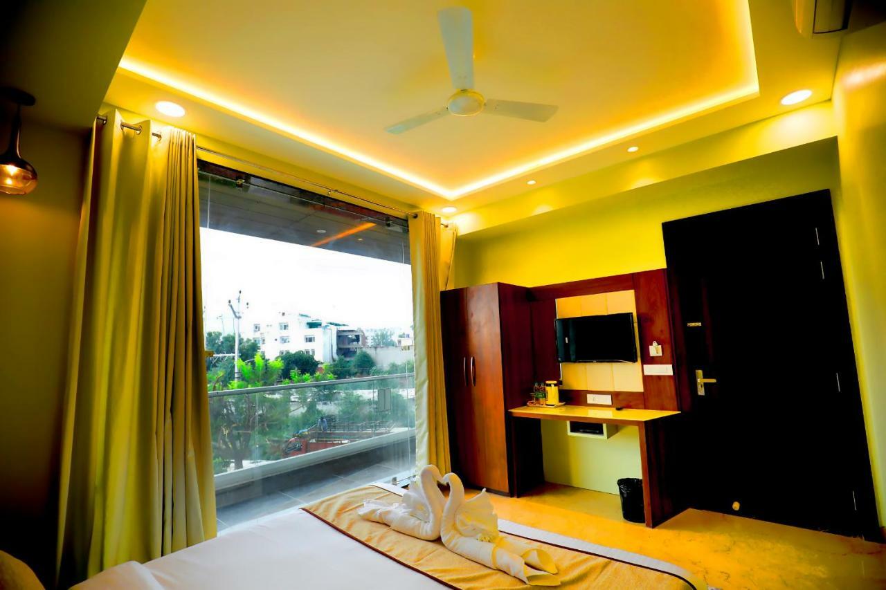 Bed and Breakfast Taj Sojourn Агра Экстерьер фото